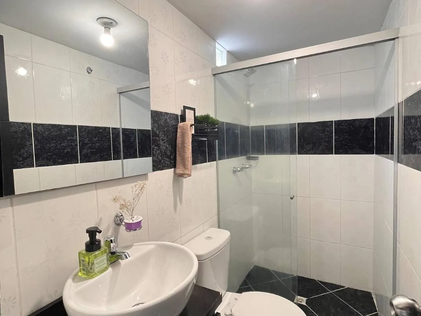 Apartment Apto En El Barrio Mas Cool De Medellin