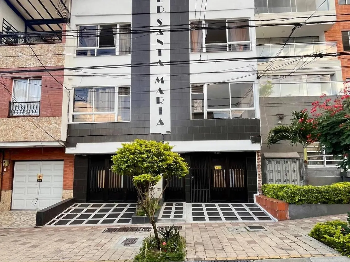 Apto En El Barrio Mas Cool De Medellin 0*,  Colombia